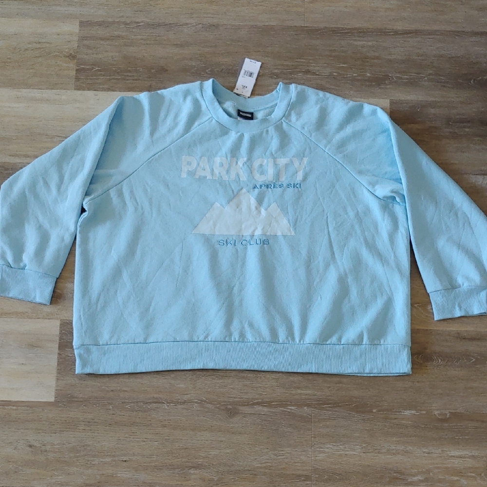 NWT Special Thanks Women's Oversized Apres Ski Club Sweatshirt Blue Size XXL